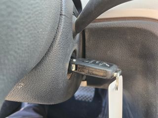 2012 Volkswagen Passat 2.5L SE - Interior Steering Wheel With Keys Image